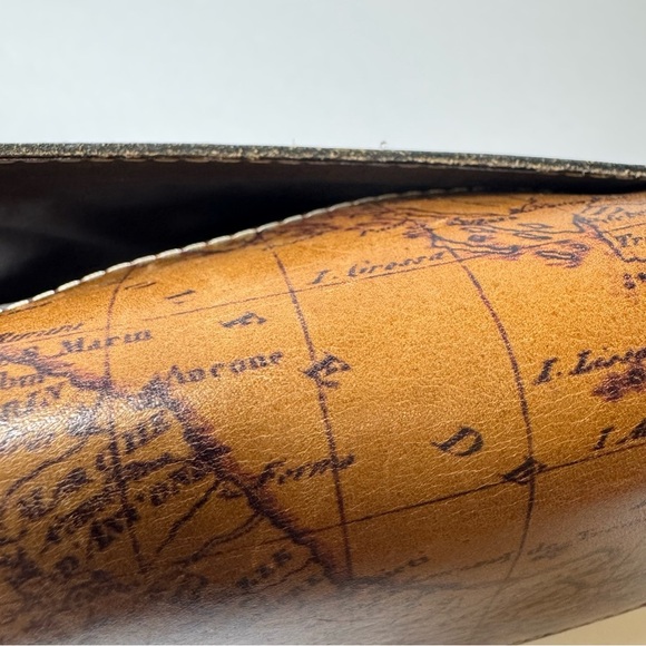 Patricia Nash Italian Leather Organizer Credit Card Wallet - Picture 9 of 16